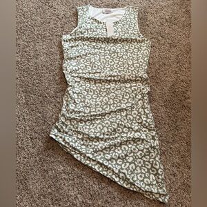 Gilli White and Sage Green Dress size Large nwt